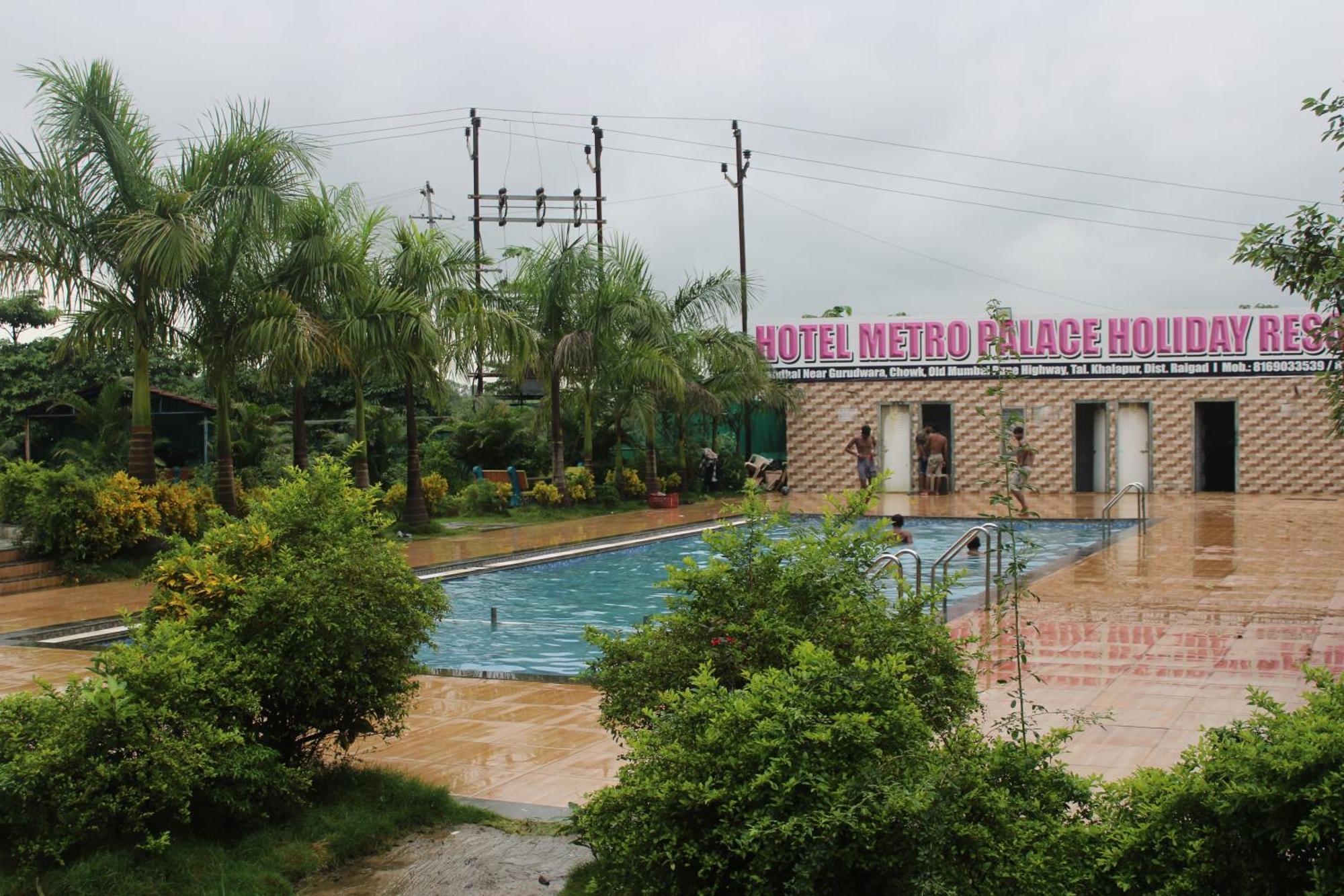 Hotel Metro Palace Resort Karjat Exteriér fotografie